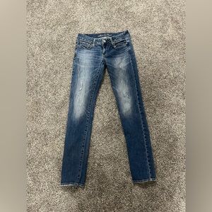 American Eagle Standard Skinny Jeans. Light Blue Torn. Size 2. Women’s